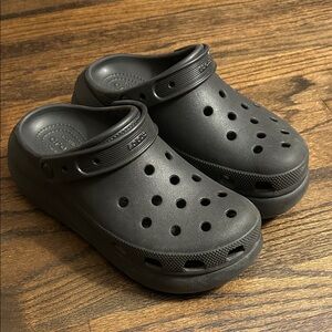 Black Crush Platform Crocs